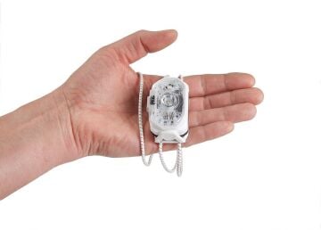 PETZL SWIFT LT Kafa Feneri (380 Lümen) E102AB00 SİYAH