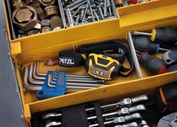 PETZL ARIA 1R Kafa Feneri (450 lümen) E069CA00