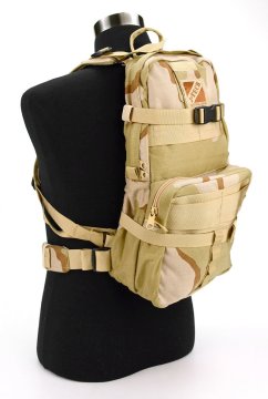 J-TECH SULUKLU BİR GÜNLÜK ÇANTA