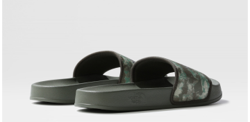 The North Face Base Camp Slıde III Erkek Terlik  Havuz başı konforu için ağ köpük bantlar ve zemin tutan taban