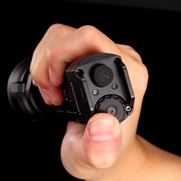 NITECORE P36 2000 LÜMEN EL FENERİ 2X18650