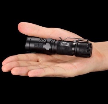 NITECORE EC21 460 LÜMEN EL FENERİ